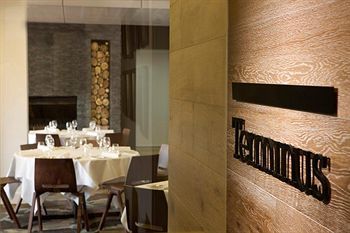 Quarters At Hotel 4*